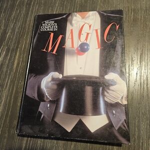 Mark Wilson's Complete Course in Magic Book. Magic Tricks, Magician. Hard Cover